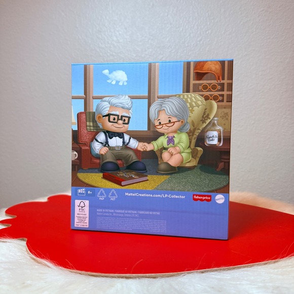 Disney Pixar Up Little People Collector Carl and Ellie Figure Set JKR59 NEW - Picture 3 of 6